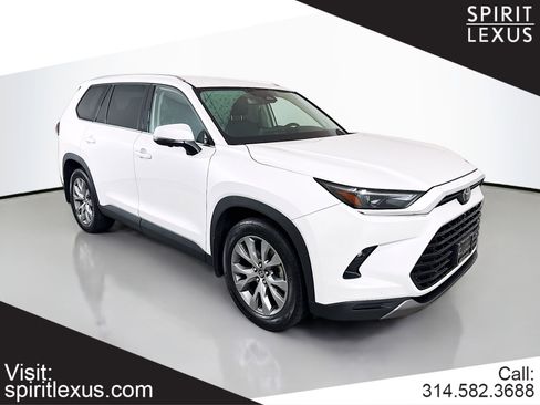 Used 2024 Toyota Grand Highlander Limited image 1