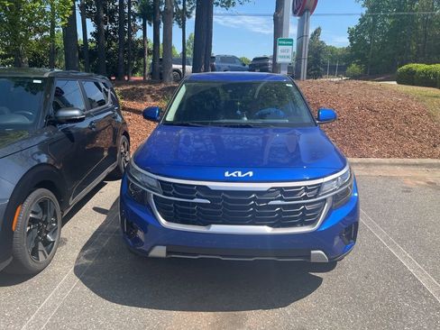 Used 2024 Kia Seltos LX image 8