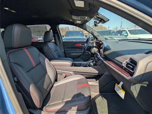 New 2026 Chevrolet Traverse RS image 6