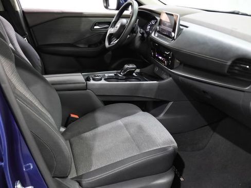 Certified 2021 Nissan Rogue SV AWD/4WD image 14