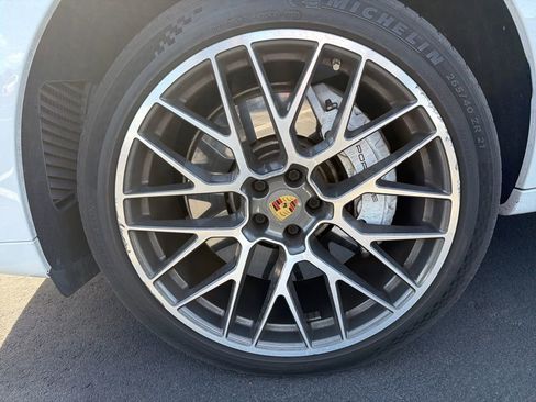 Used 2021 Porsche Macan GTS image 9