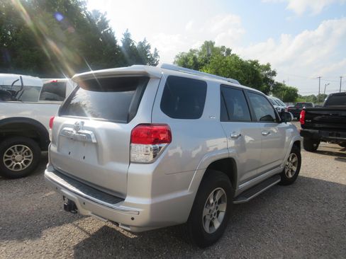 Used 2012 Toyota 4Runner SR5 image 5