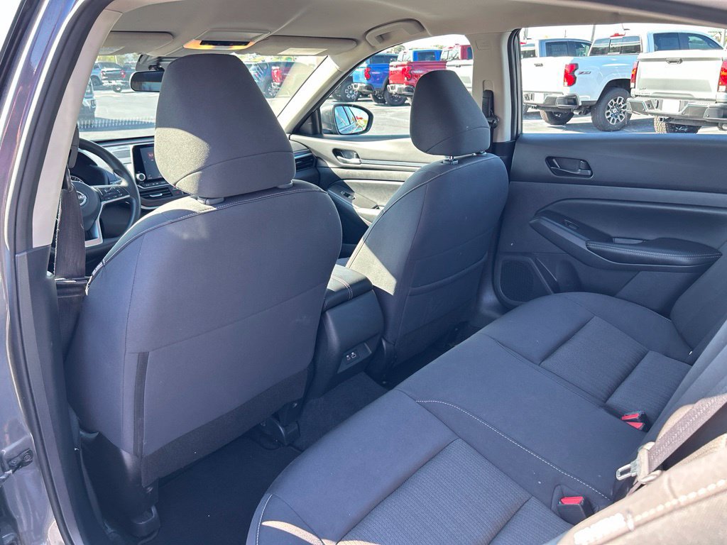 Used 2024 Nissan Altima 2.5 SV FWD image 35