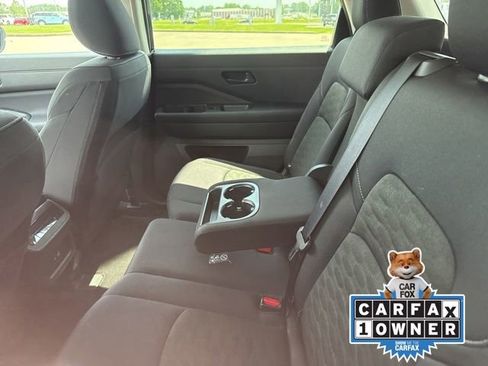 Used 2025 Nissan Pathfinder SV AWD/4WD image 4