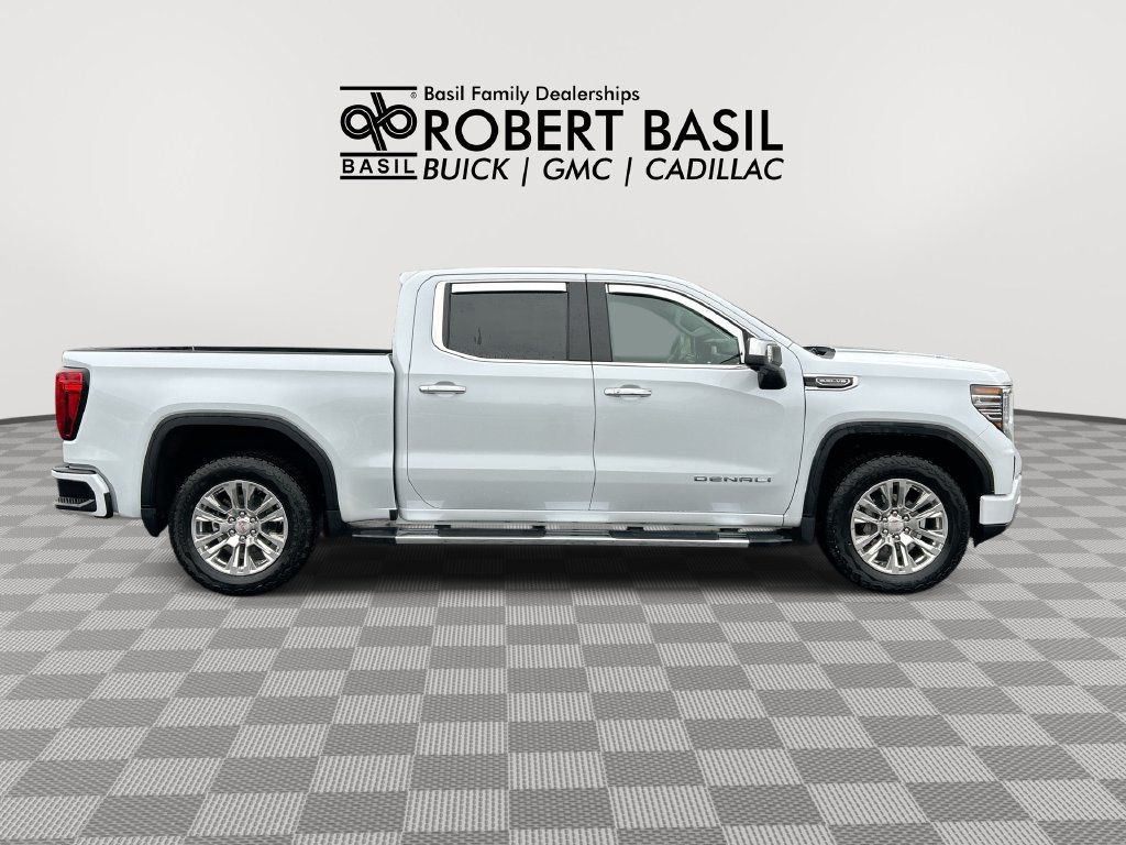 Used 2026 GMC Sierra 1500 Denali w/ Technology Package AWD/4WD image 9
