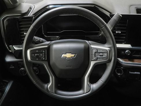 Used 2025 Chevrolet Silverado 1500 LT AWD/4WD image 24