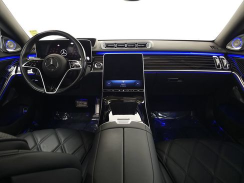 Used 2024 Mercedes-Benz Maybach S 580 4MATIC image 28