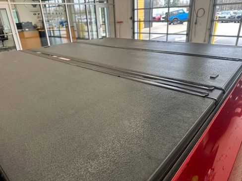 Used 2019 Toyota Tacoma TRD Sport image 18