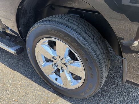 Used 2016 RAM 1500 Big Horn RWD image 8