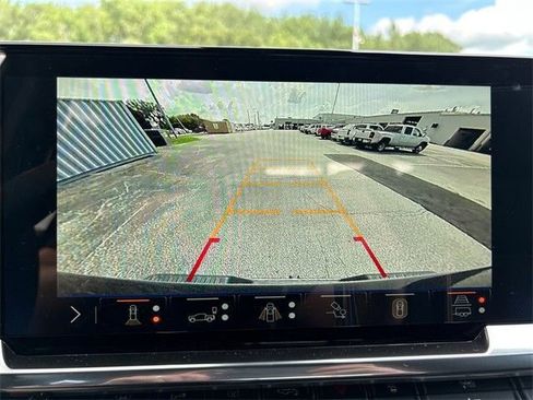 New 2025 Chevrolet Silverado 1500 LT w/ Safety Package AWD/4WD image 27