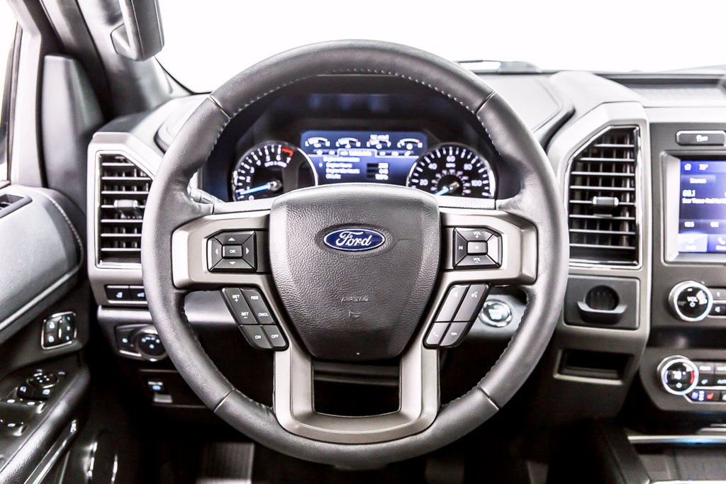 Used 2020 Ford Expedition XLT w/ Equipment Group 202A RWD image 22
