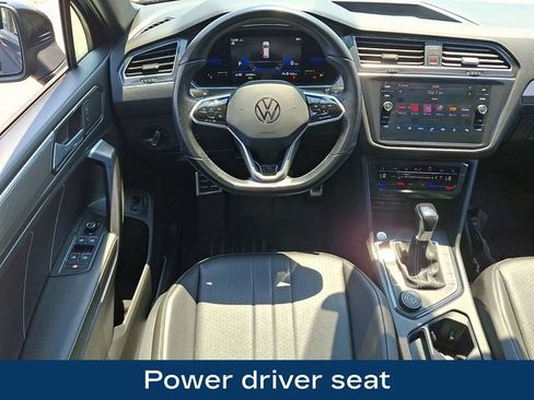 Used 2022 Volkswagen Tiguan SE R-Line AWD/4WD image 3
