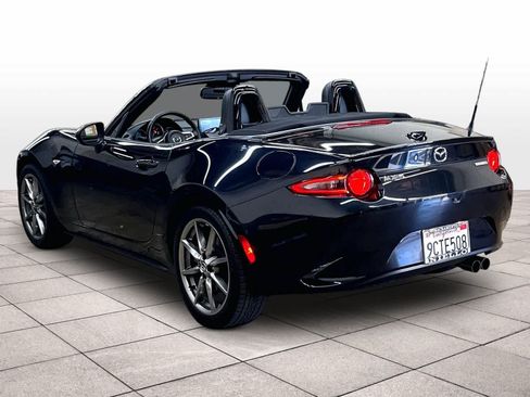 Used 2022 MAZDA MX-5 Miata Grand Touring w/ Weather Package RWD image 15