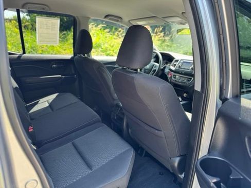 Used 2018 Honda Ridgeline Sport image 15