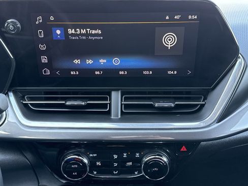 Used 2024 Chevrolet Trax ACTIV w/ Driver Confidence Package image 18