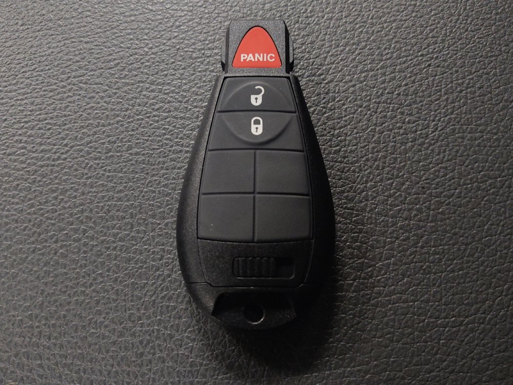 Used 2020 RAM 1500 Classic SLT RWD image 32