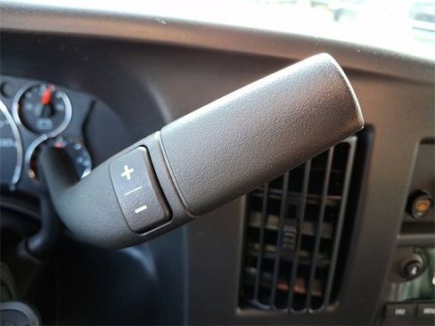 New 2025 Chevrolet Express 3500 LS image 10