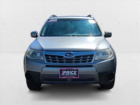 Used 2011 Subaru Forester 2.5X Premium w/ All-Weather Pkg image 2