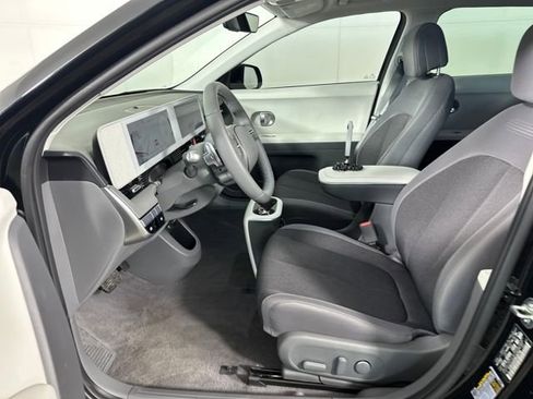 Used 2024 Hyundai Ioniq 5 SEL image 11