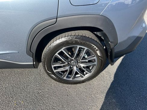 Used 2026 Toyota Corolla Cross XLE image 8