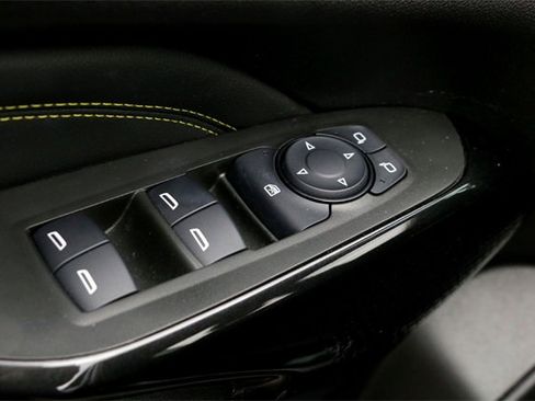 Used 2024 Chevrolet Trax ACTIV image 22