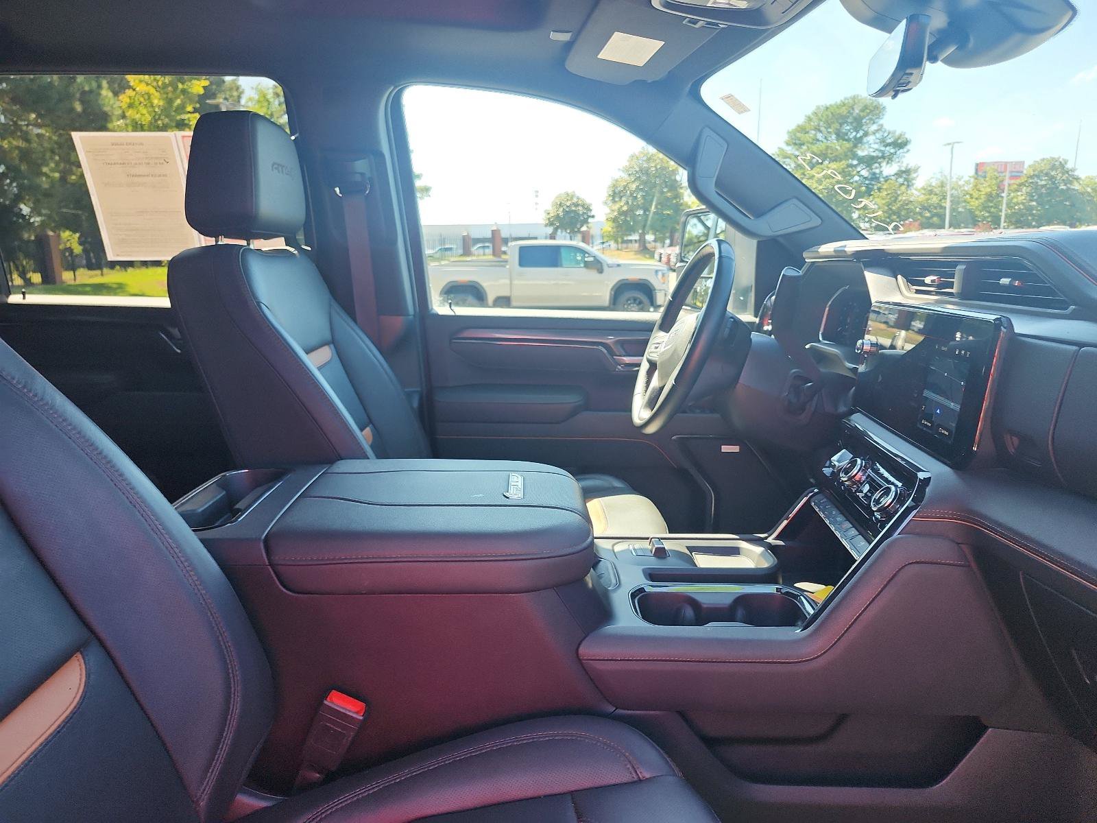 Used 2026 GMC Sierra 2500 AT4 w/ AT4 Premium Plus Package AWD/4WD image 10