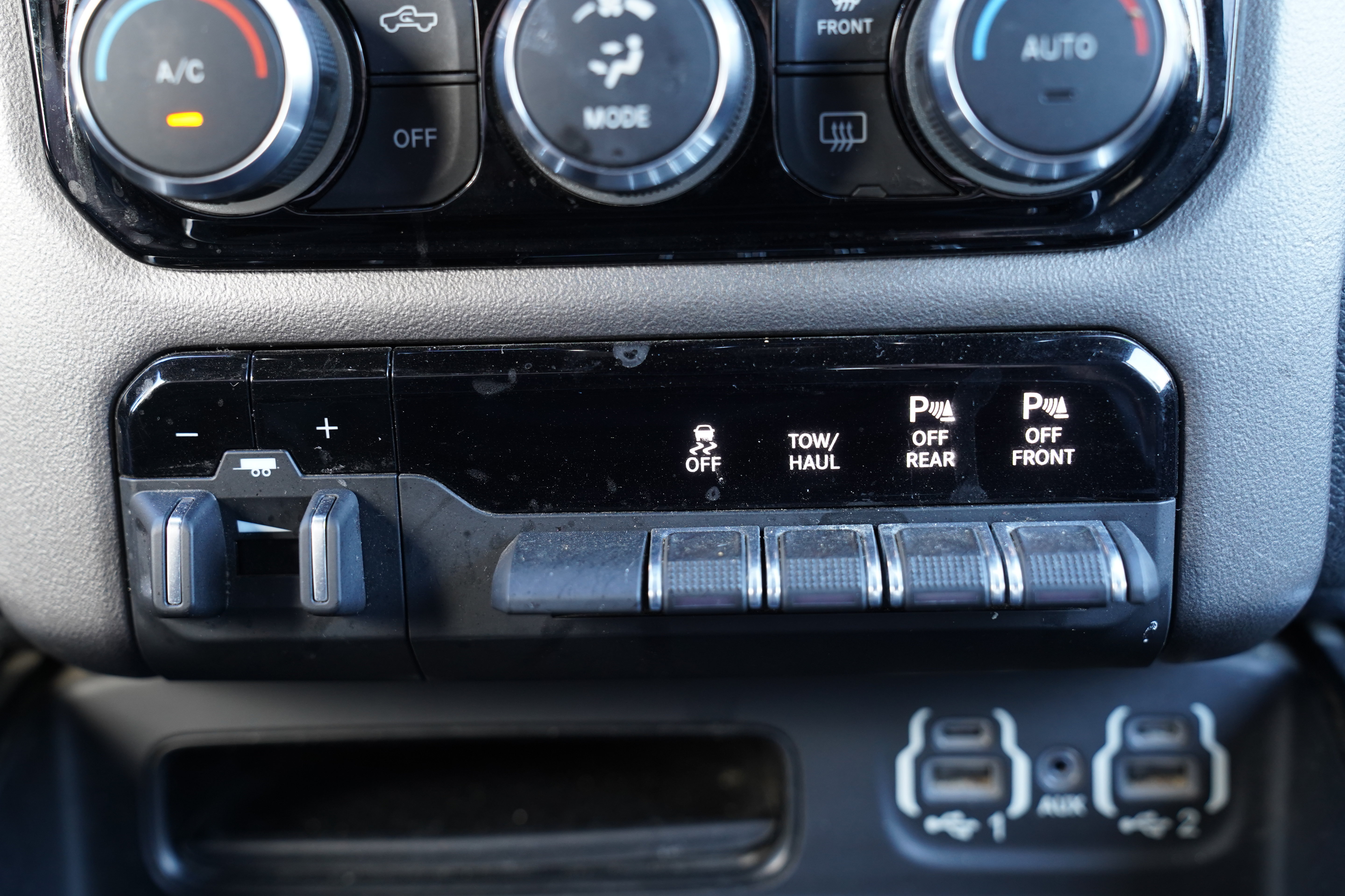 Used 2020 RAM 1500 Big Horn AWD/4WD image 31