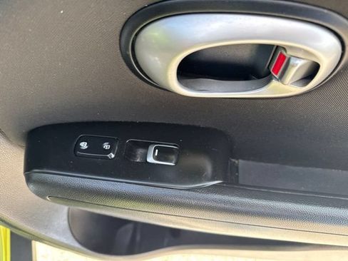 Used 2017 Kia Soul FWD image 12