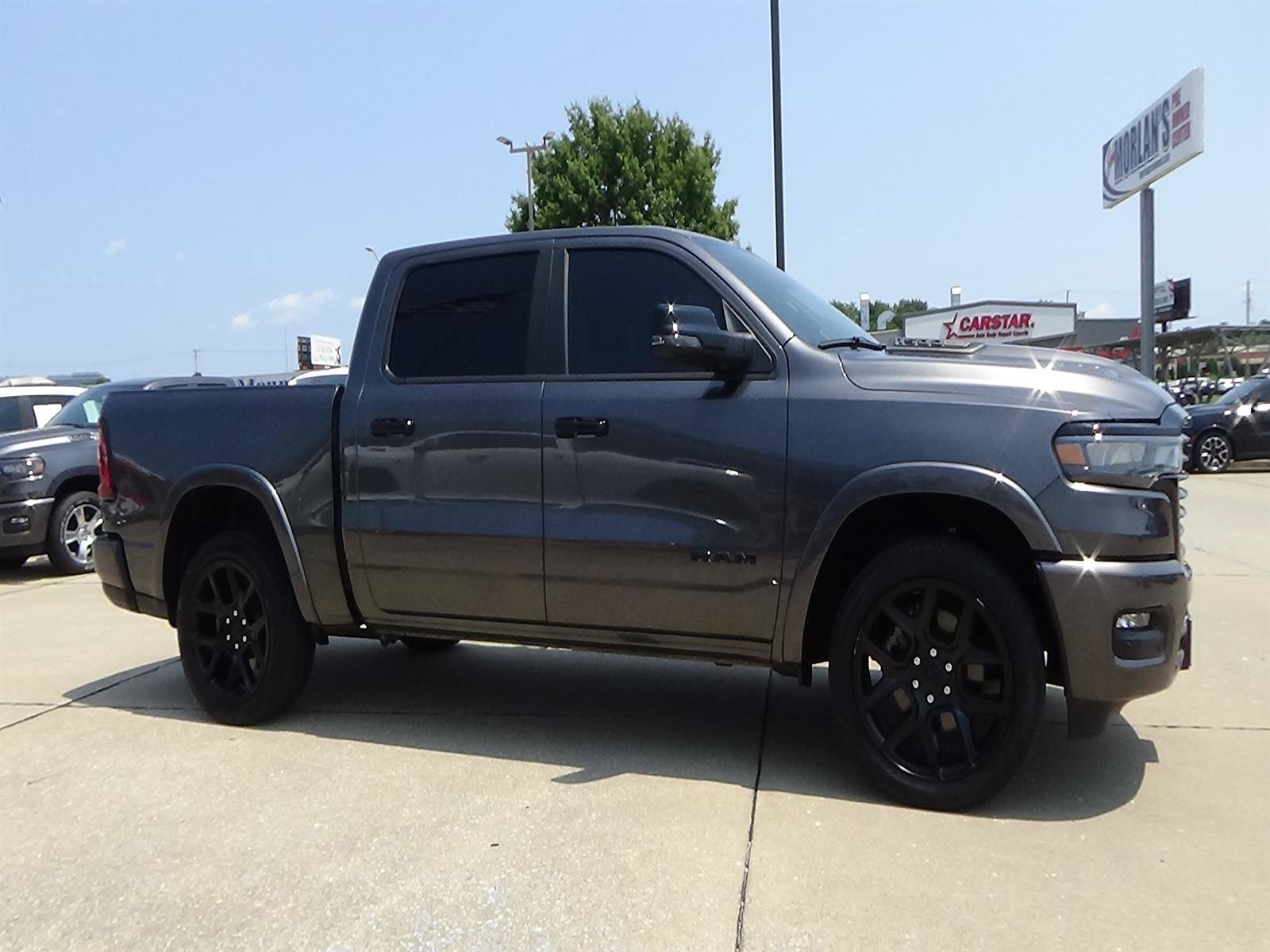 Used 2025 RAM 1500 Laramie w/ Night Edition AWD/4WD image 5