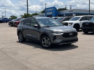 Used 2025 Ford Escape ST-Line FWD video 2