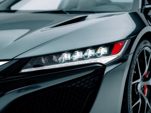 Used 2017 Acura NSX image 10