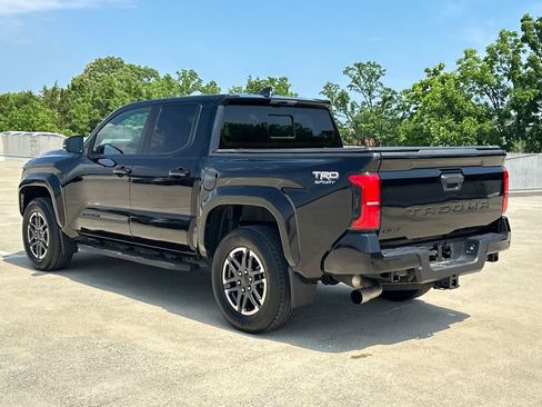 Used 2024 Toyota Tacoma TRD Sport w/ TRD Sport Premium Package AWD/4WD image 3