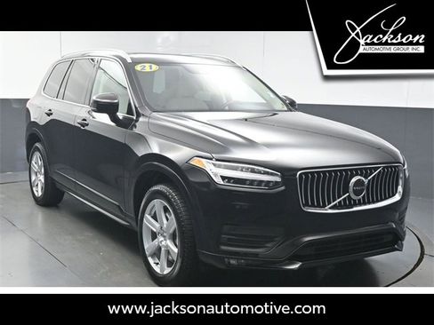 Used 2021 Volvo XC90 T5 Momentum w/ Climate Package image 1