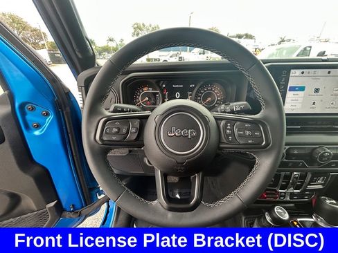 Used 2025 Jeep Wrangler Unlimited Rubicon image 14