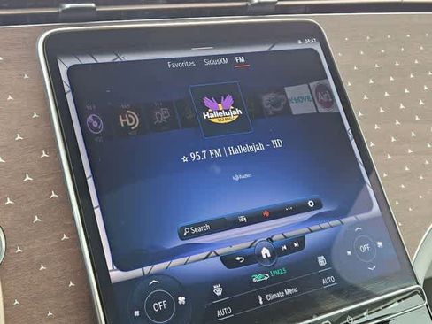 Used 2023 Mercedes-Benz EQS 450+ 4MATIC SUV image 32