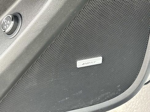 Certified 2023 Chevrolet Traverse LT w/ LT Premium Package image 18