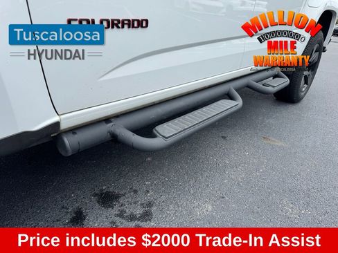 Used 2021 Chevrolet Colorado LT w/ Redline Special Edition RWD image 13