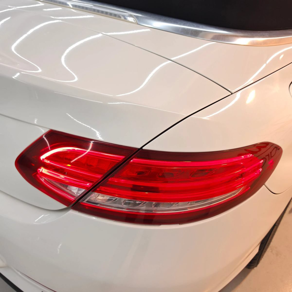 Used 2018 Mercedes-Benz C 300 Cabriolet image 27