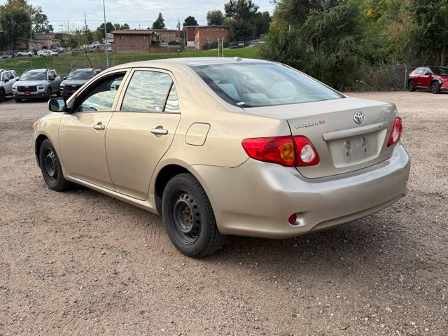Used 2010 Toyota Corolla LE FWD image 3