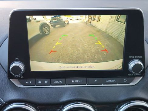 Used 2023 Nissan Sentra SV FWD image 13