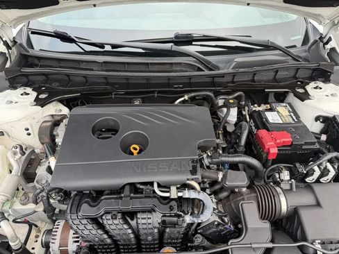 Used 2020 Nissan Altima 2.5 SR FWD image 11