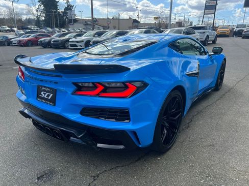 Used 2023 Chevrolet Corvette Z06 w/ Stealth Interior Trim Package RWD image 6