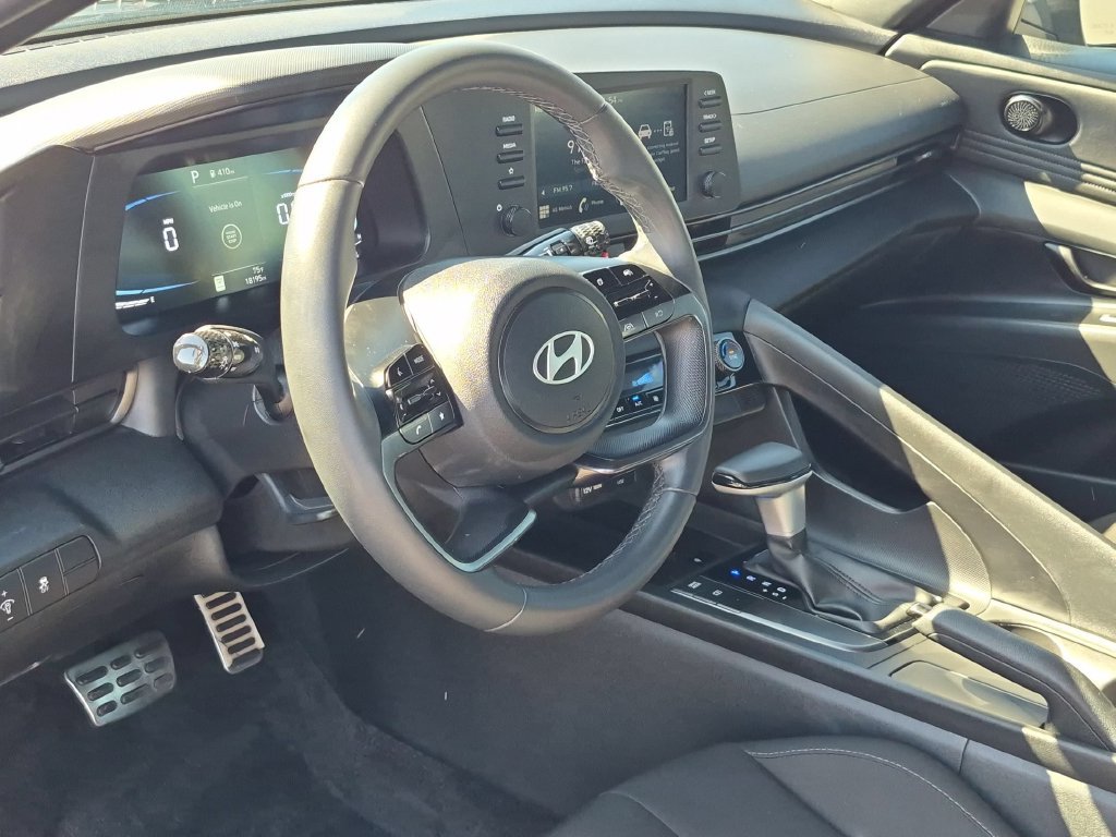 Used 2026 Hyundai Elantra Sport FWD image 15