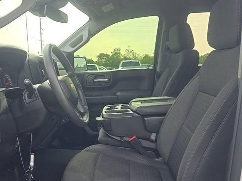 Used 2024 Chevrolet Silverado 1500 Custom AWD/4WD image 5
