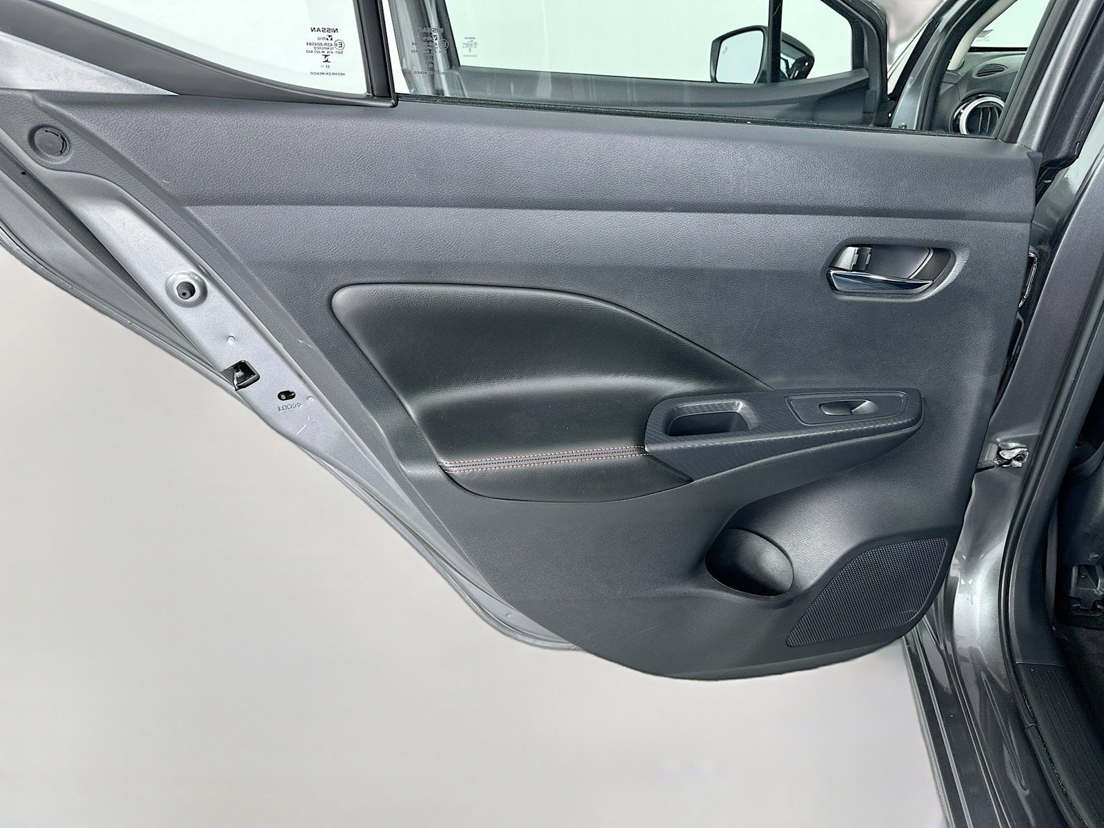 Used 2024 Nissan Versa SR FWD image 26