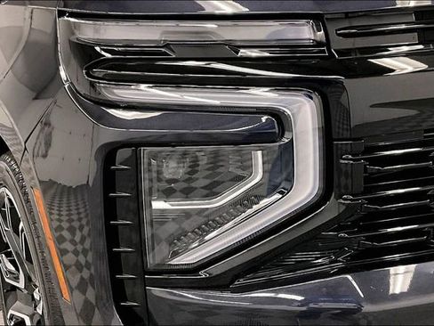 Used 2025 Chevrolet Tahoe RST w/ RST Capability Package AWD/4WD image 37