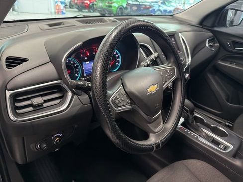Used 2022 Chevrolet Equinox LT image 17