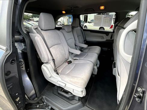 Used 2019 Honda Odyssey EX image 28