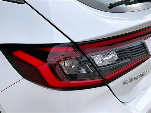 Used 2022 Honda Civic EX-L image 27