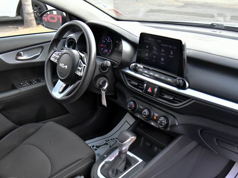 Used 2023 Kia Forte LXS image 35